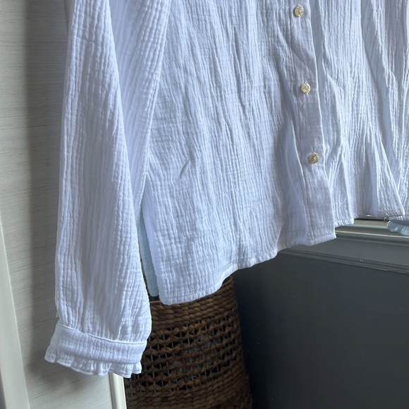 NWOT French Atelier Seven August Button Blouse - Picture 2 of 6